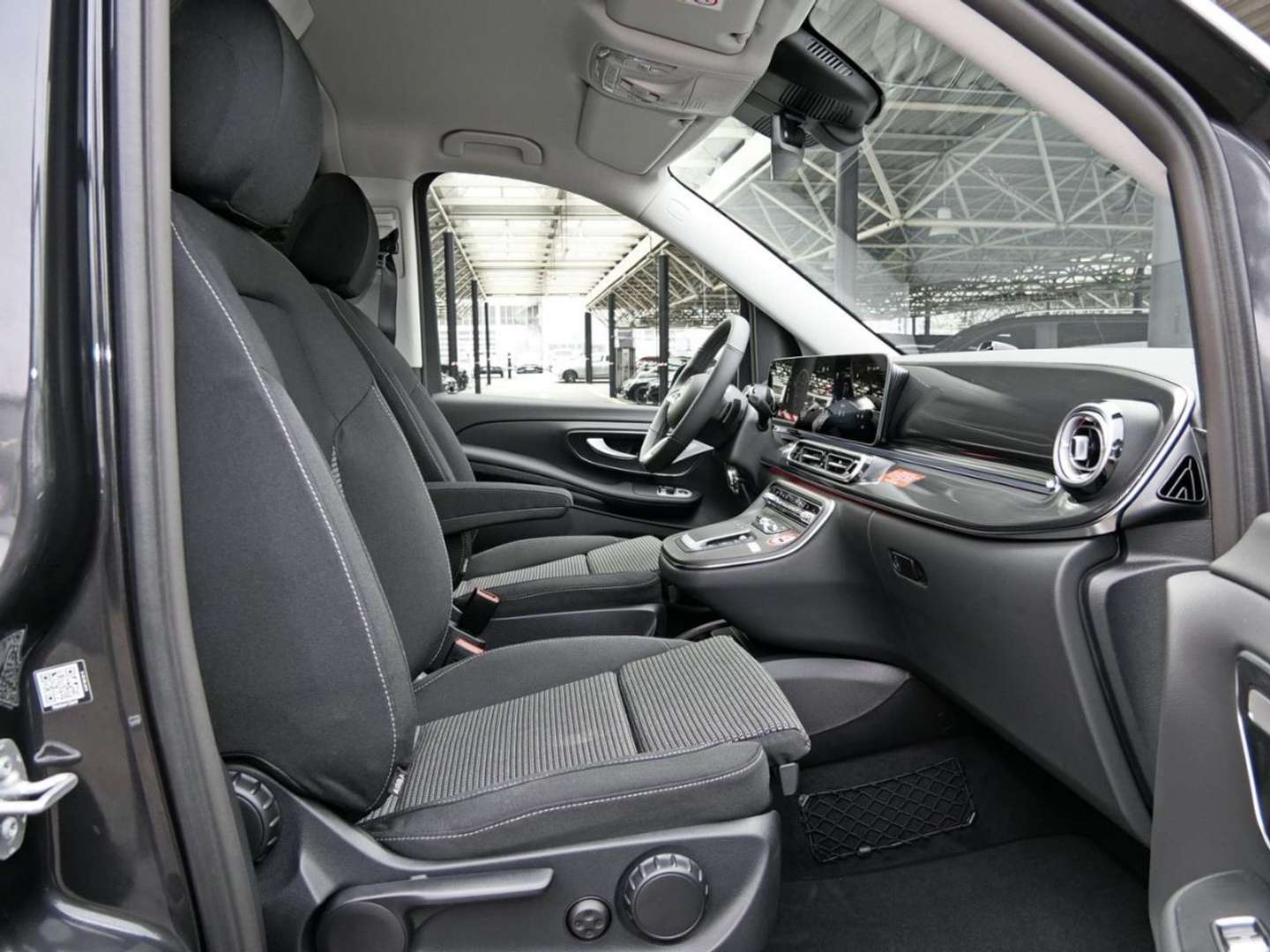 Mercedes Classe V STYLE 300 D - 2026 - Joinsteer - #8