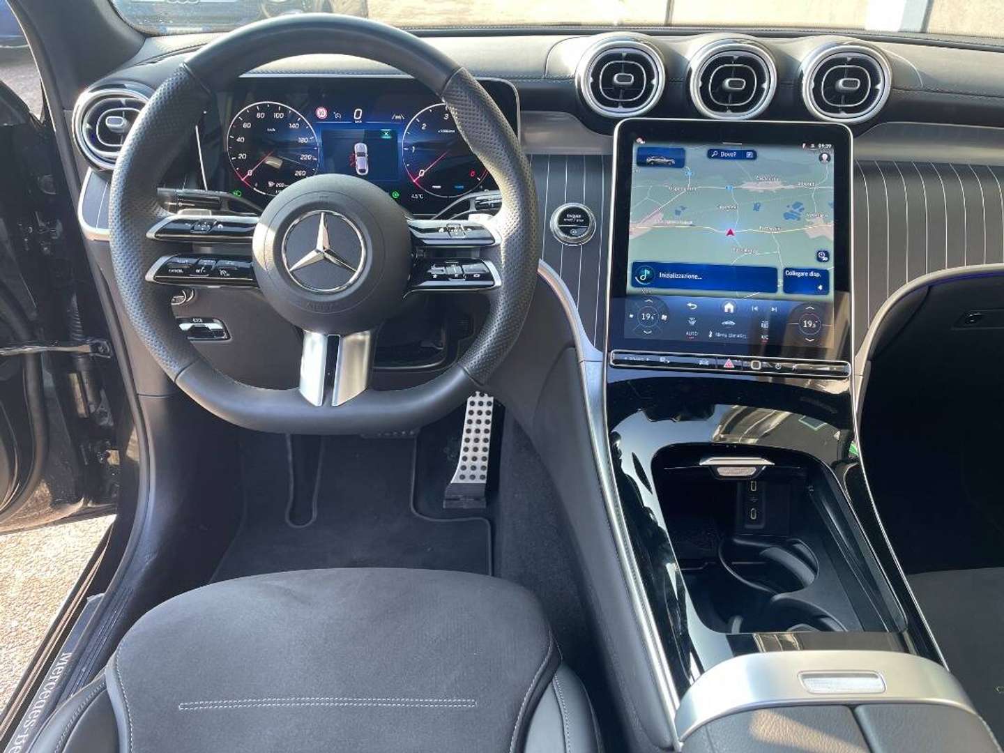 Mercedes CL AMG Line 200 D - 2025 - Joinsteer - #8