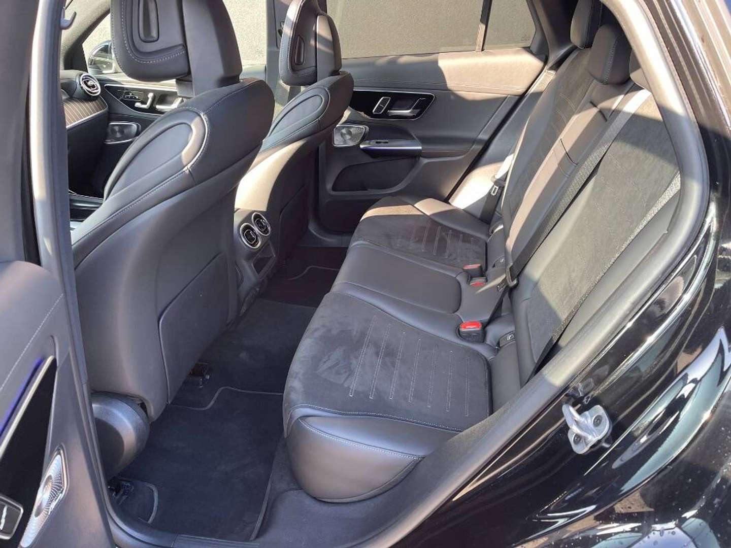 Mercedes CL AMG Line 200 D - 2025 - Joinsteer - #15