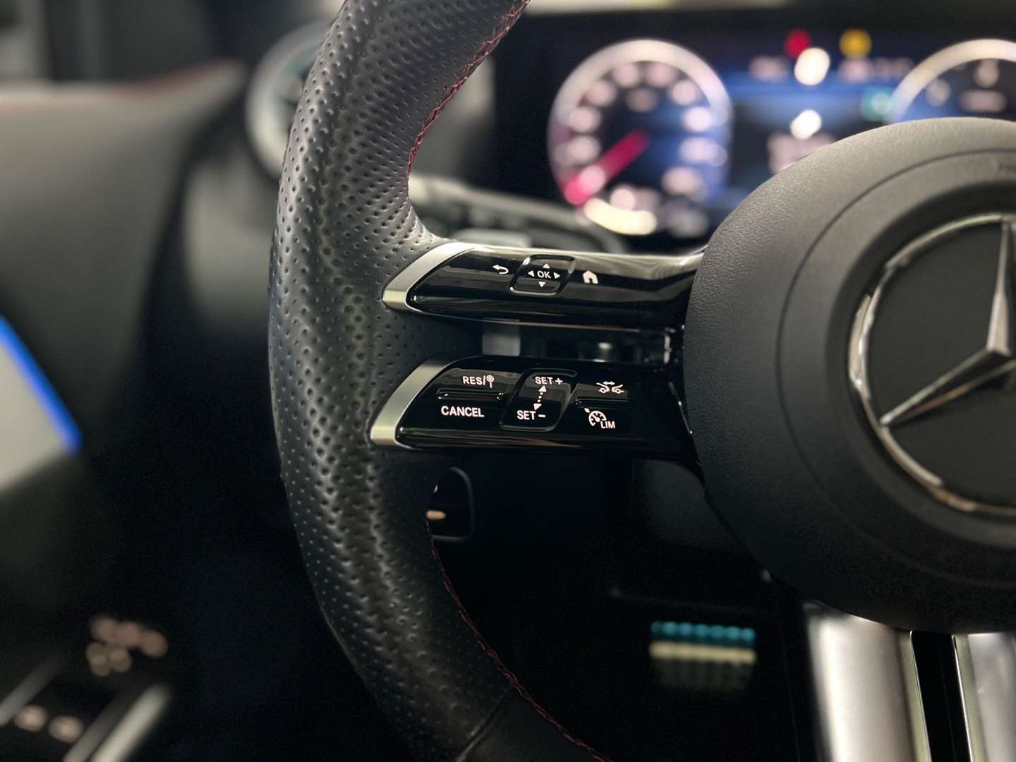 Mercedes GLA AMG LINE 220 D - 2023 - Joinsteer - #25