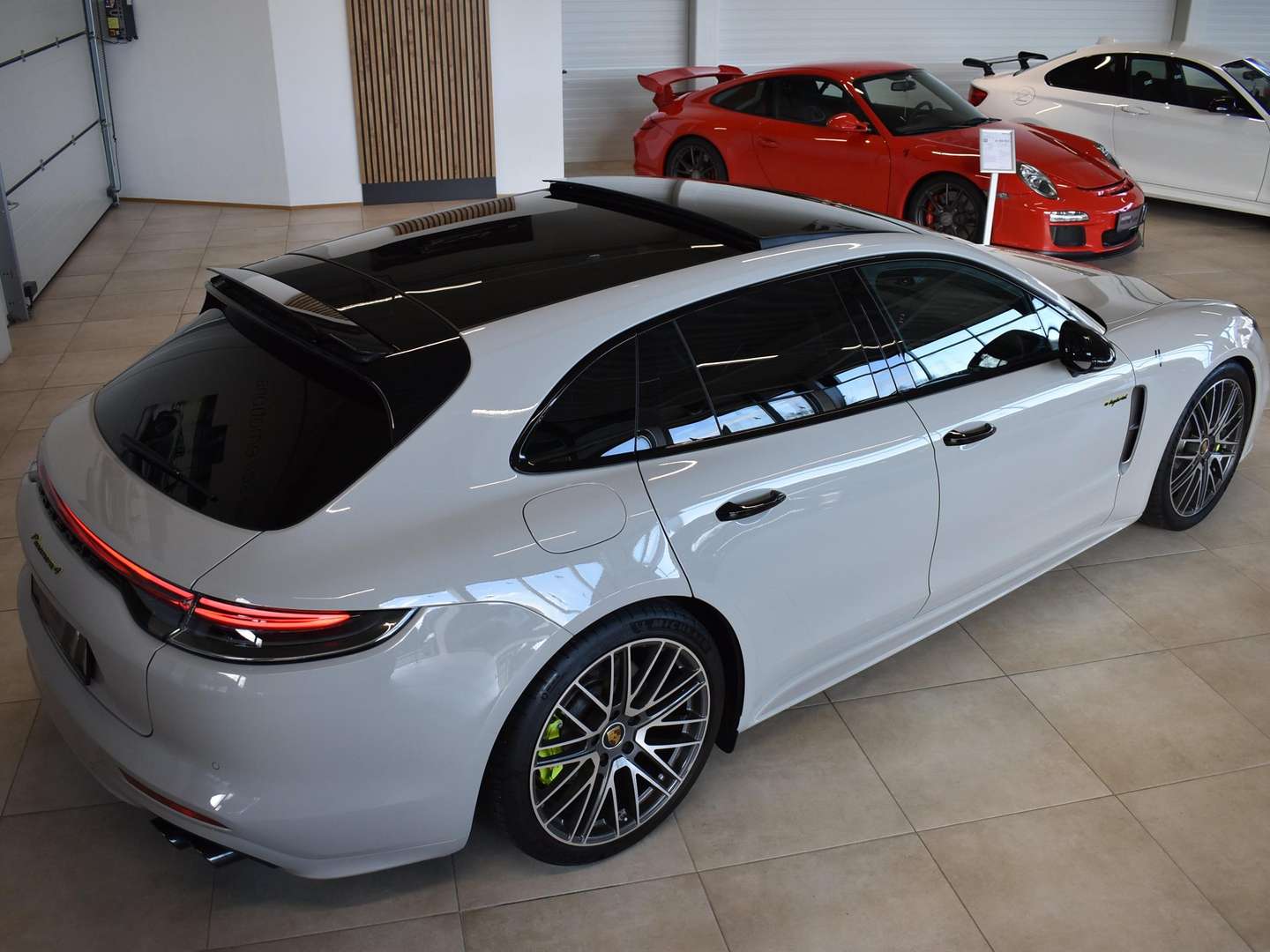 Porsche Panamera Sport Turismo Platinum Edition 4 E-Hybrid - 2023 - Joinsteer - #14
