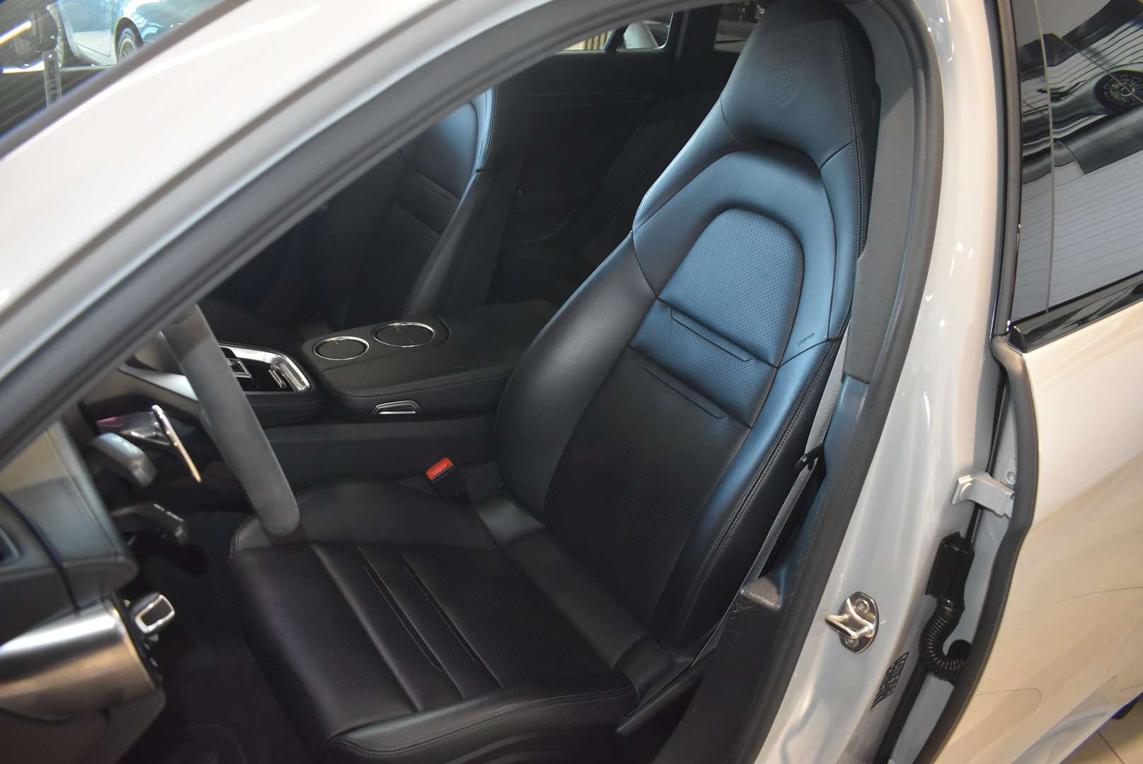 Porsche Panamera Sport Turismo Platinum Edition 4 E-Hybrid - 2023 - Joinsteer - #29