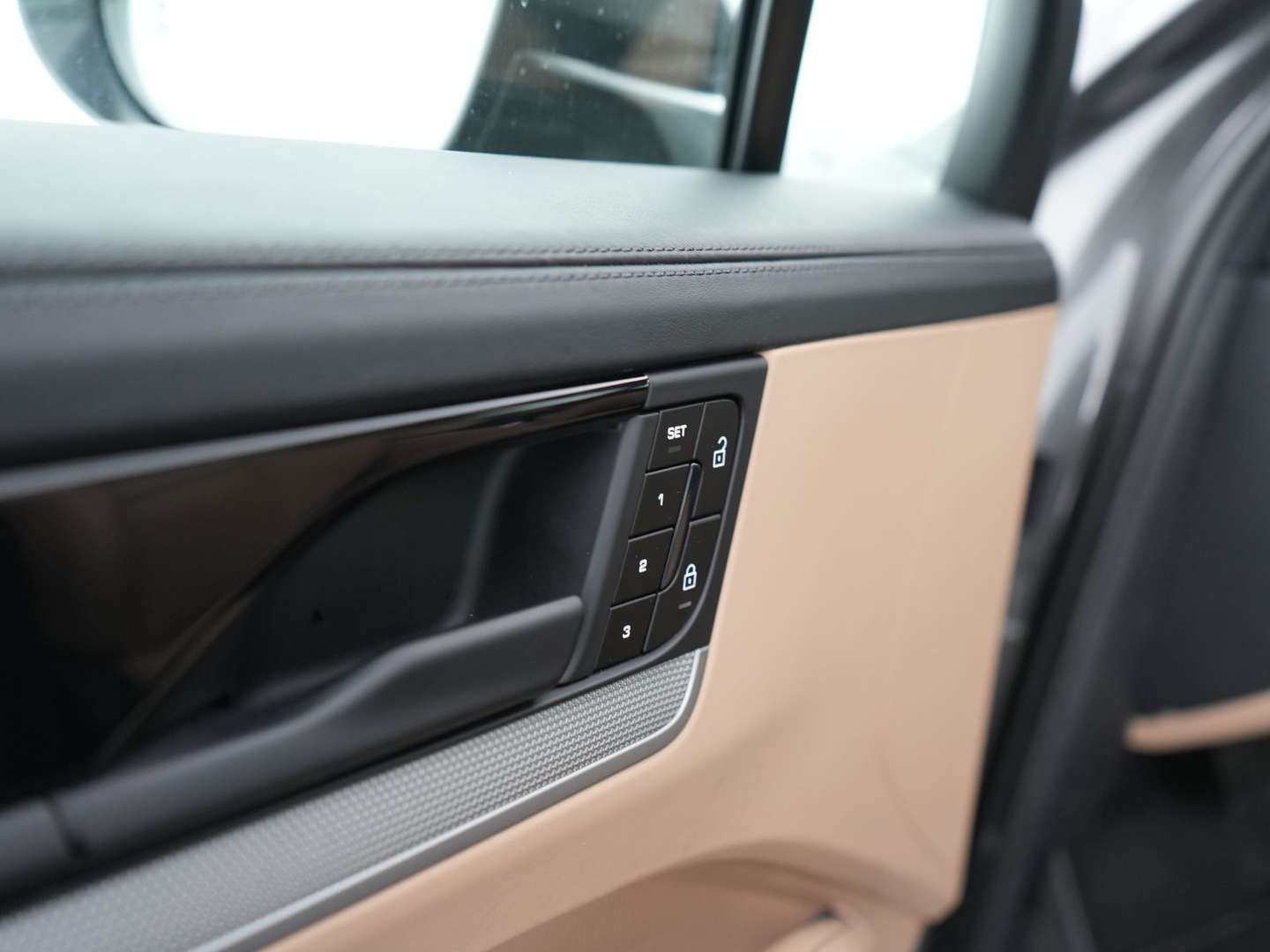 Porsche Cayenne E-Hybrid - 2024 - Joinsteer - #14