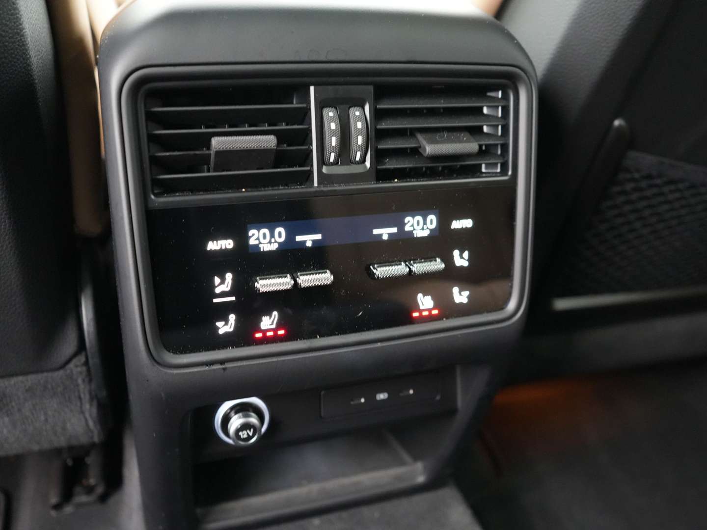 Porsche Cayenne E-Hybrid - 2024 - Joinsteer - #31