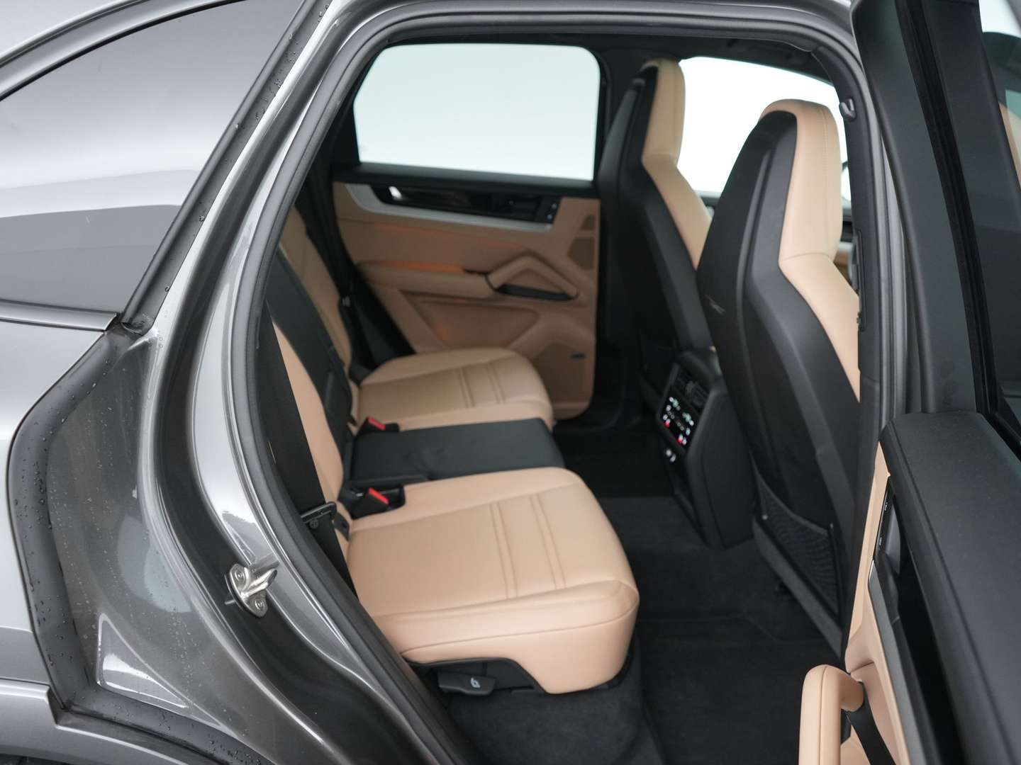 Porsche Cayenne E-Hybrid - 2024 - Joinsteer - #33