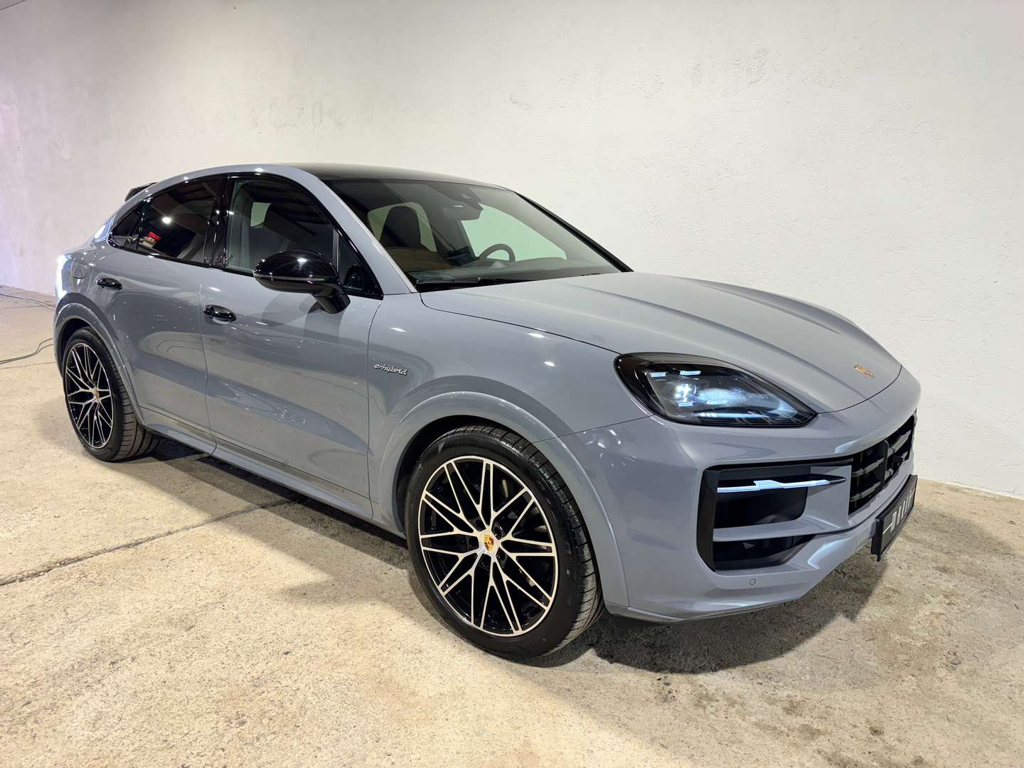 Porsche Cayenne Coupé E-Hybrid - 2025 - Joinsteer - #6