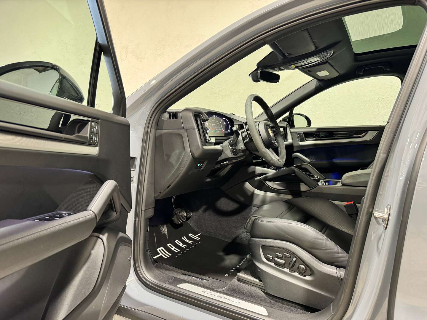 Porsche Cayenne Coupé E-Hybrid - 2025 - Joinsteer - #13