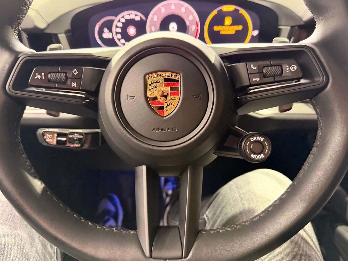 Porsche Cayenne Coupé E-Hybrid 3.0 Turbo V6 PACK CHRONO - 2024 - Joinsteer - #24