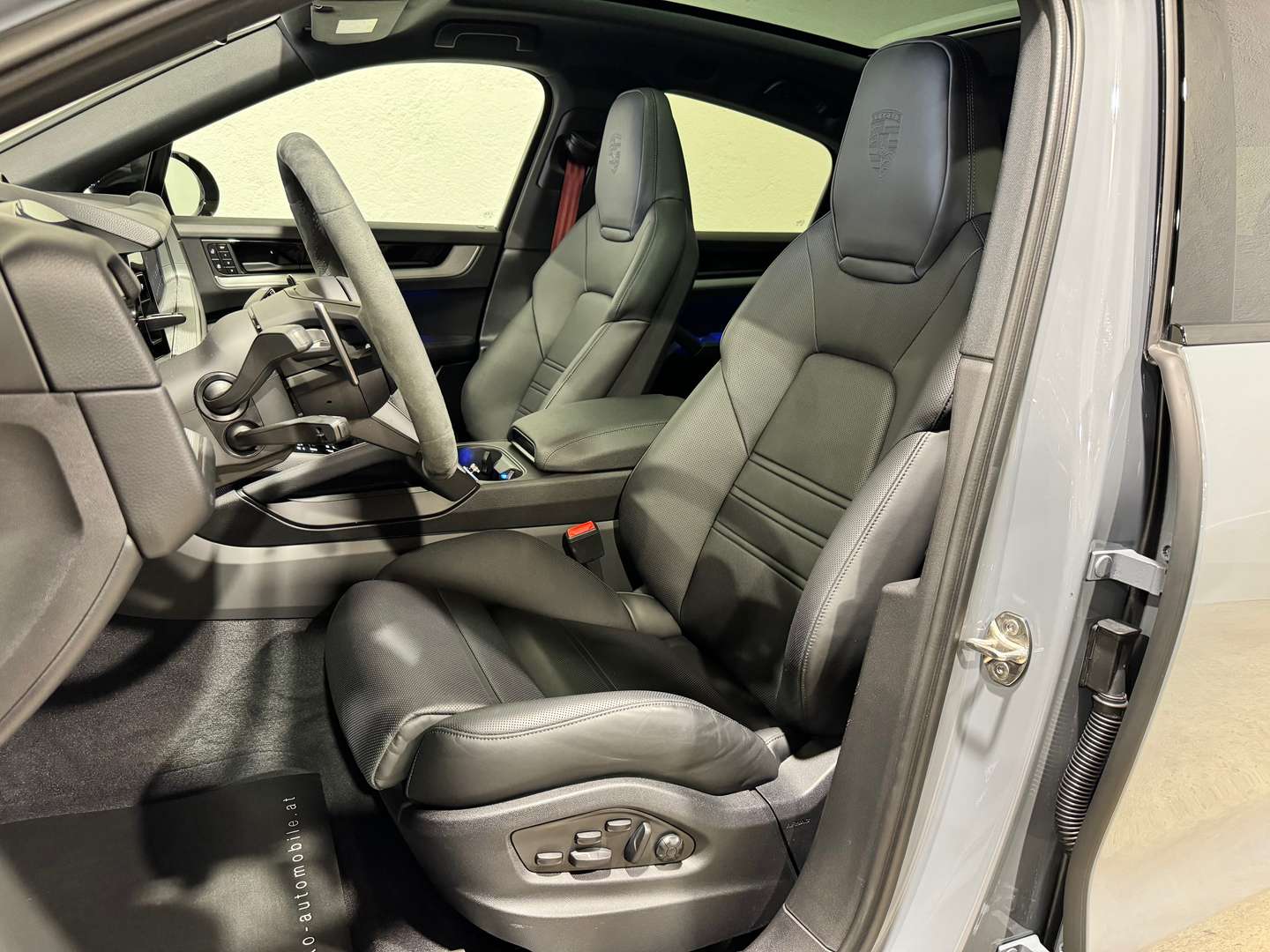 Porsche Cayenne Coupé E-Hybrid - 2025 - Joinsteer - #26