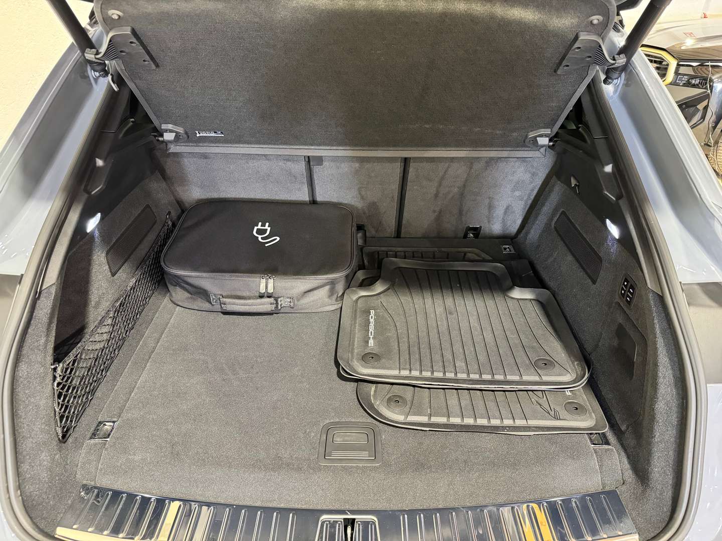 Porsche Cayenne Coupé E-Hybrid - 2025 - Joinsteer - #41