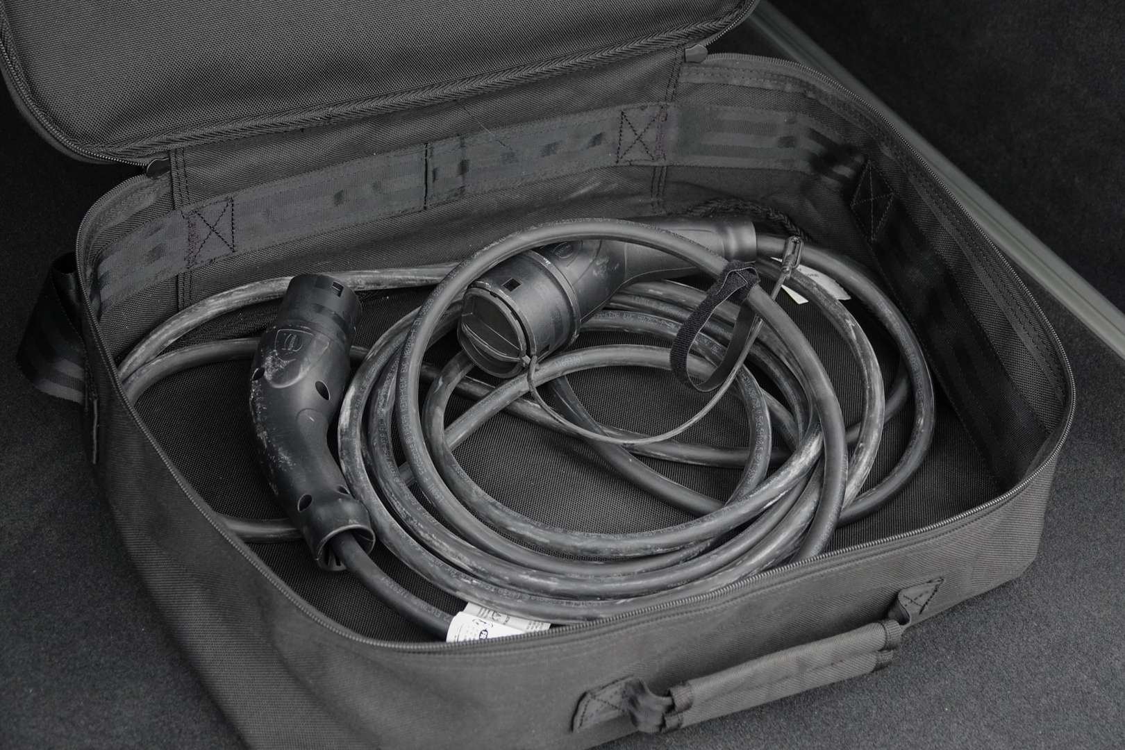 Porsche Cayenne Coupé Platinum Edition 3.0 E-Hybrid 462Pk - 2023 - Joinsteer - #40