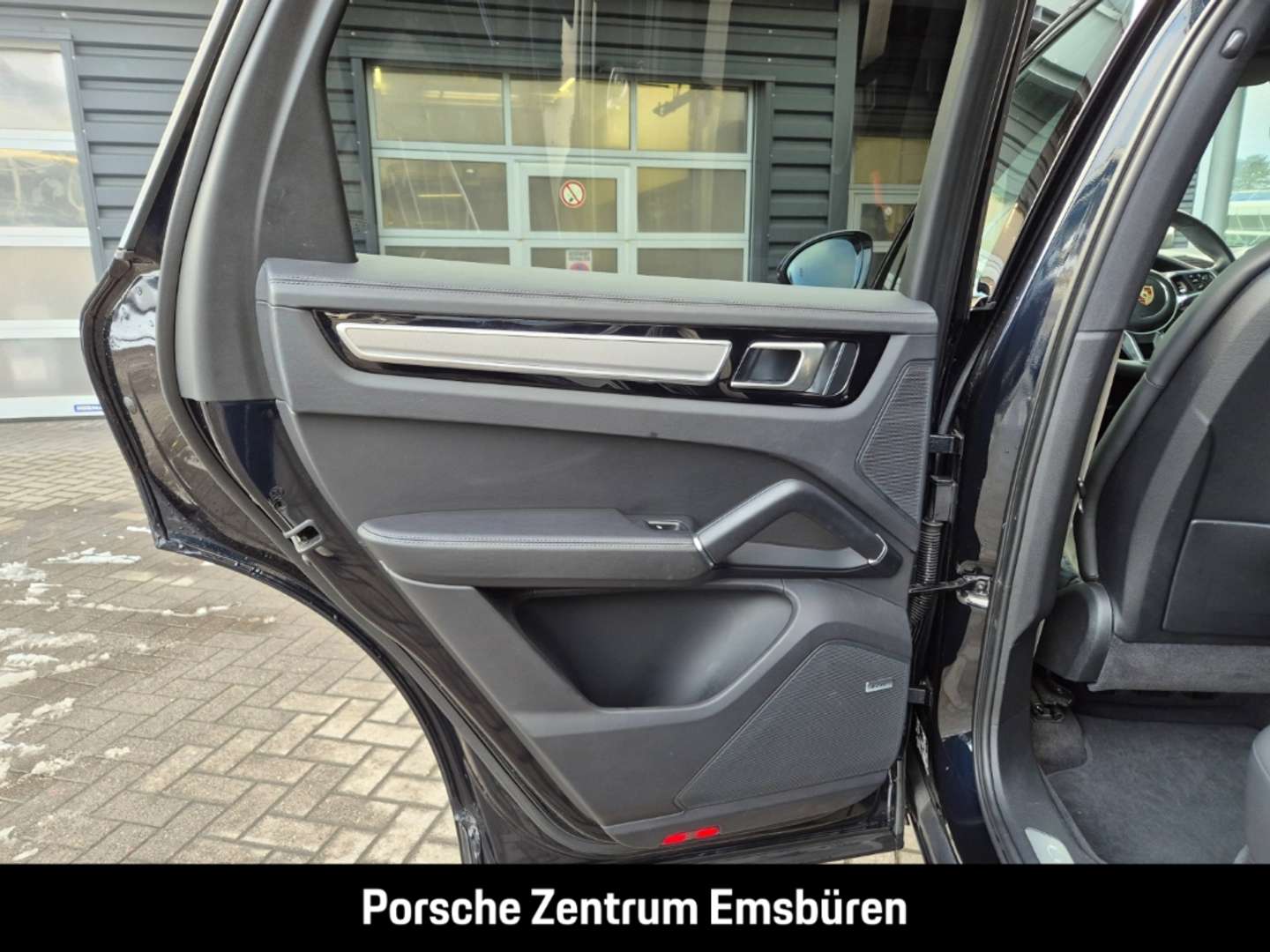Porsche Cayenne Platinum Edition E-Hybrid - 2023 - Joinsteer - #26