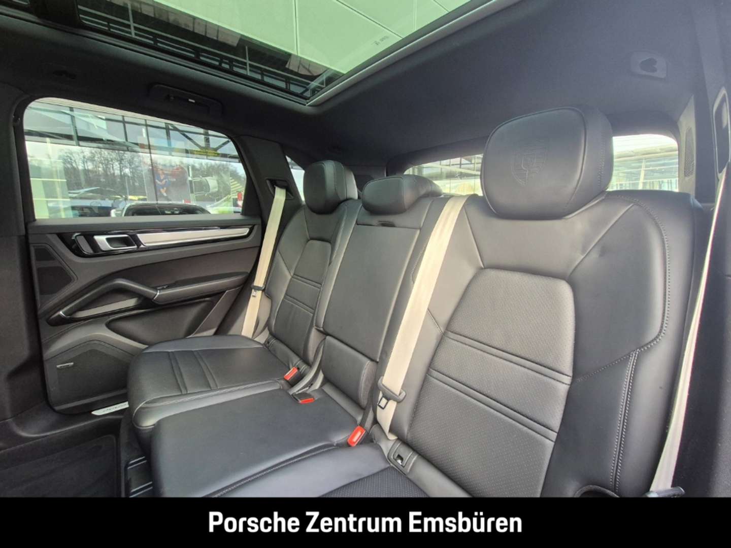Porsche Cayenne Platinum Edition E-Hybrid - 2023 - Joinsteer - #28