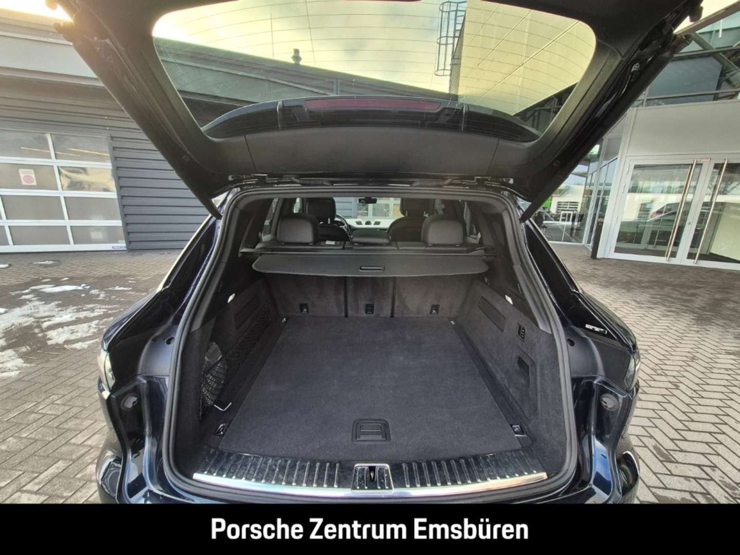 Porsche Cayenne Platinum Edition E-Hybrid - 2023 - Joinsteer - #29