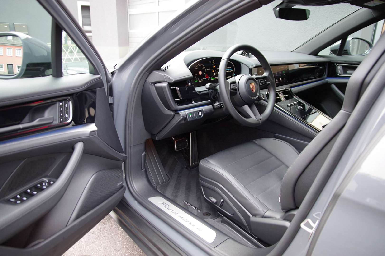 Porsche Panamera 4 E-Hybrid - 2025 - Joinsteer - #4