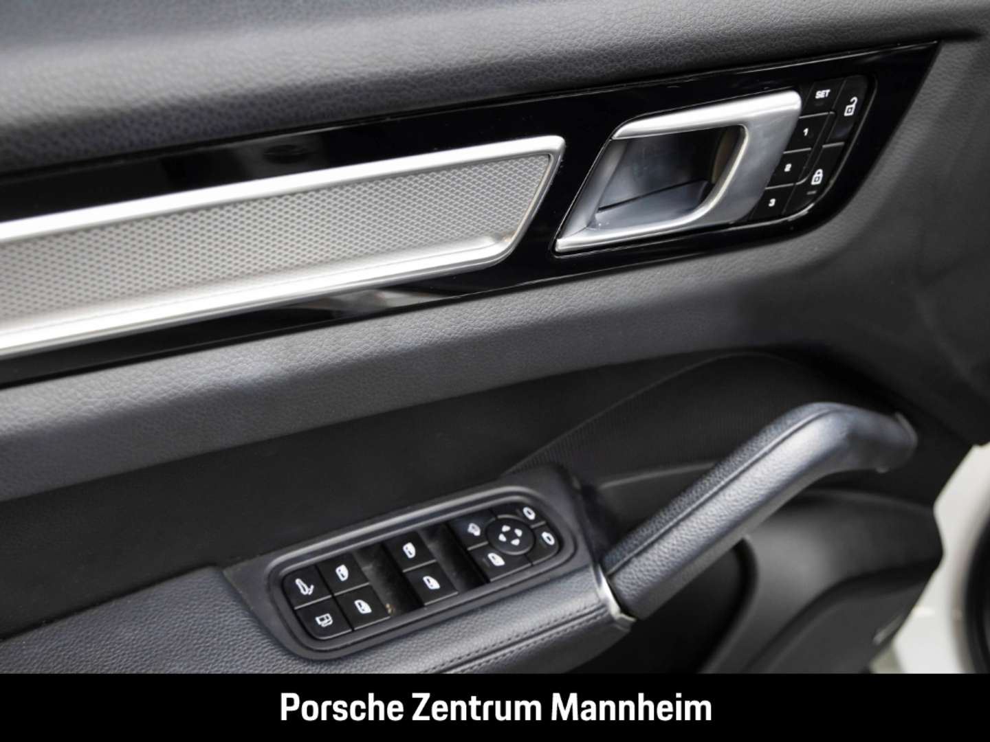 Porsche Cayenne Coupé E-Hybrid PE - 2022 - Joinsteer - #22