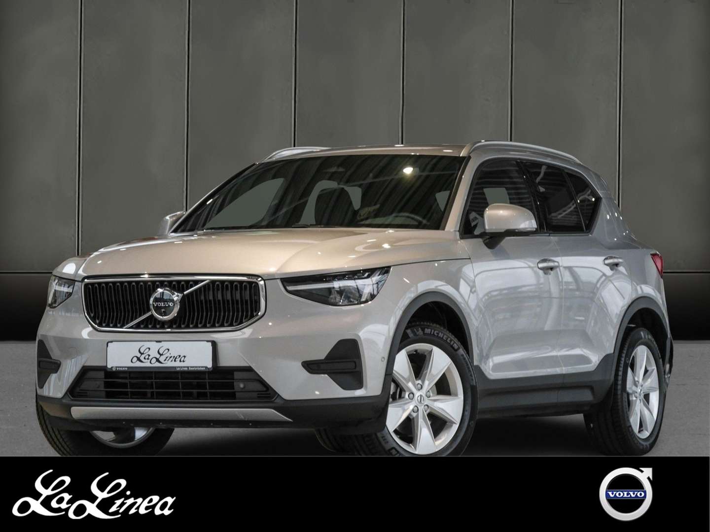 Volvo XC40 Core B3 - 2025 - Joinsteer - #1