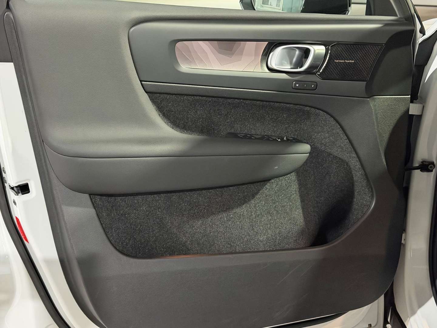 Volvo XC40 Ultimate Electric - 2022 - Joinsteer - #8