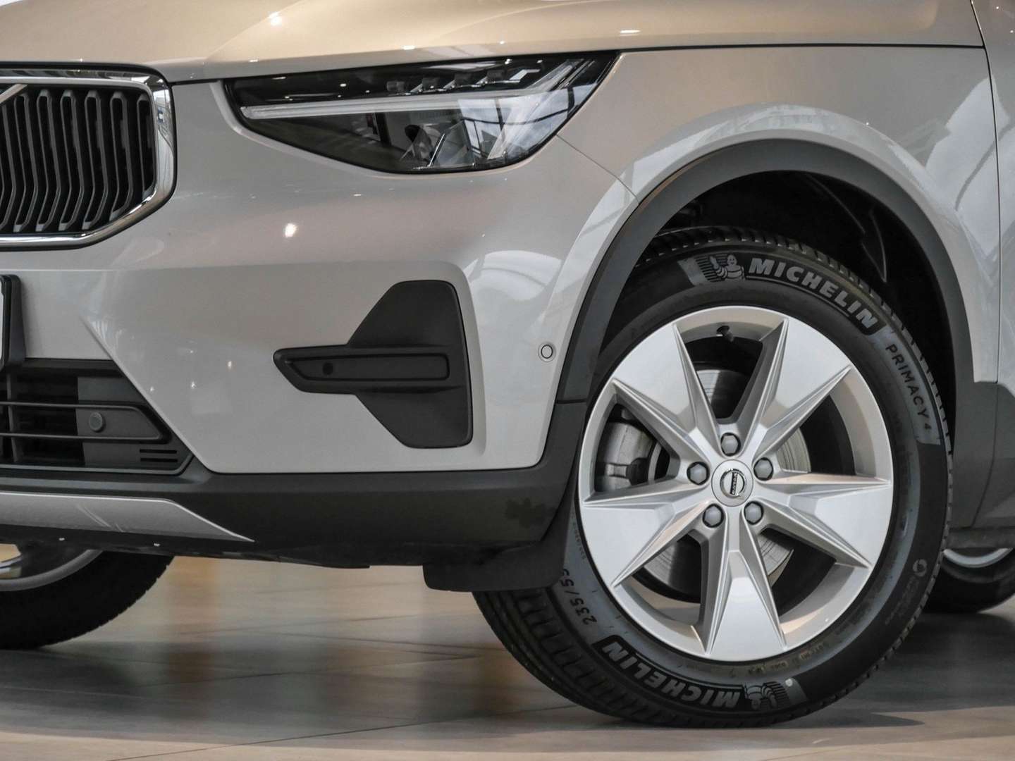 Volvo XC40 Core B3 - 2025 - Joinsteer - #5