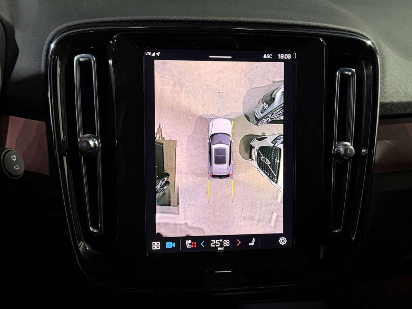 Volvo XC40 Ultimate Electric - 2022 - Joinsteer - #13