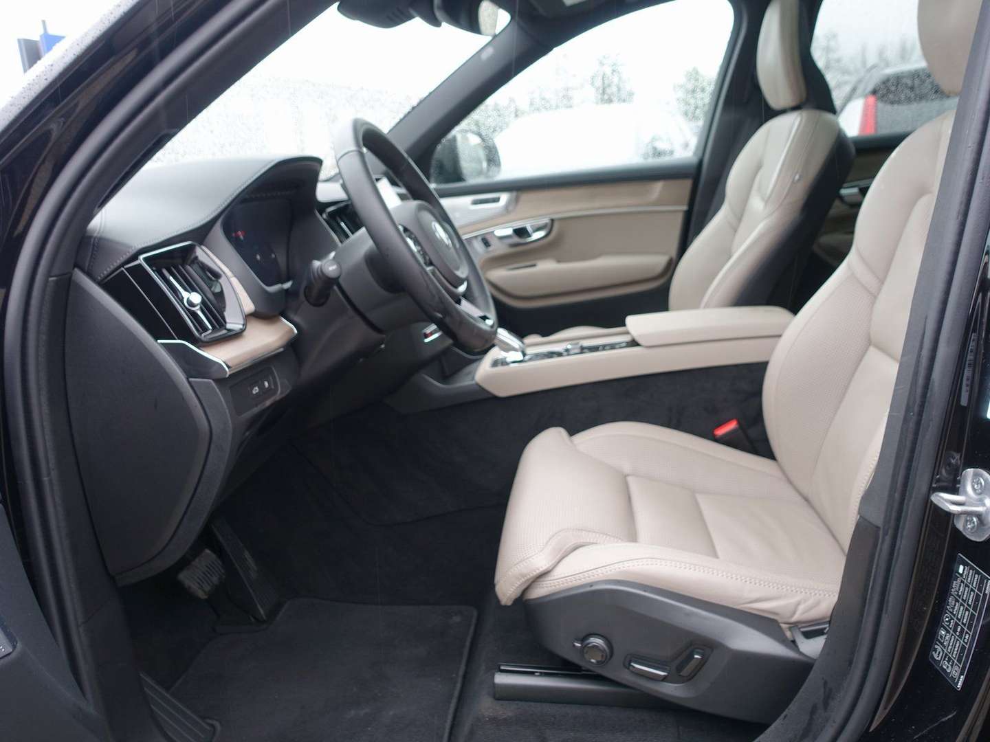 Volvo XC90 Plus T8 - 2025 - Joinsteer - #9