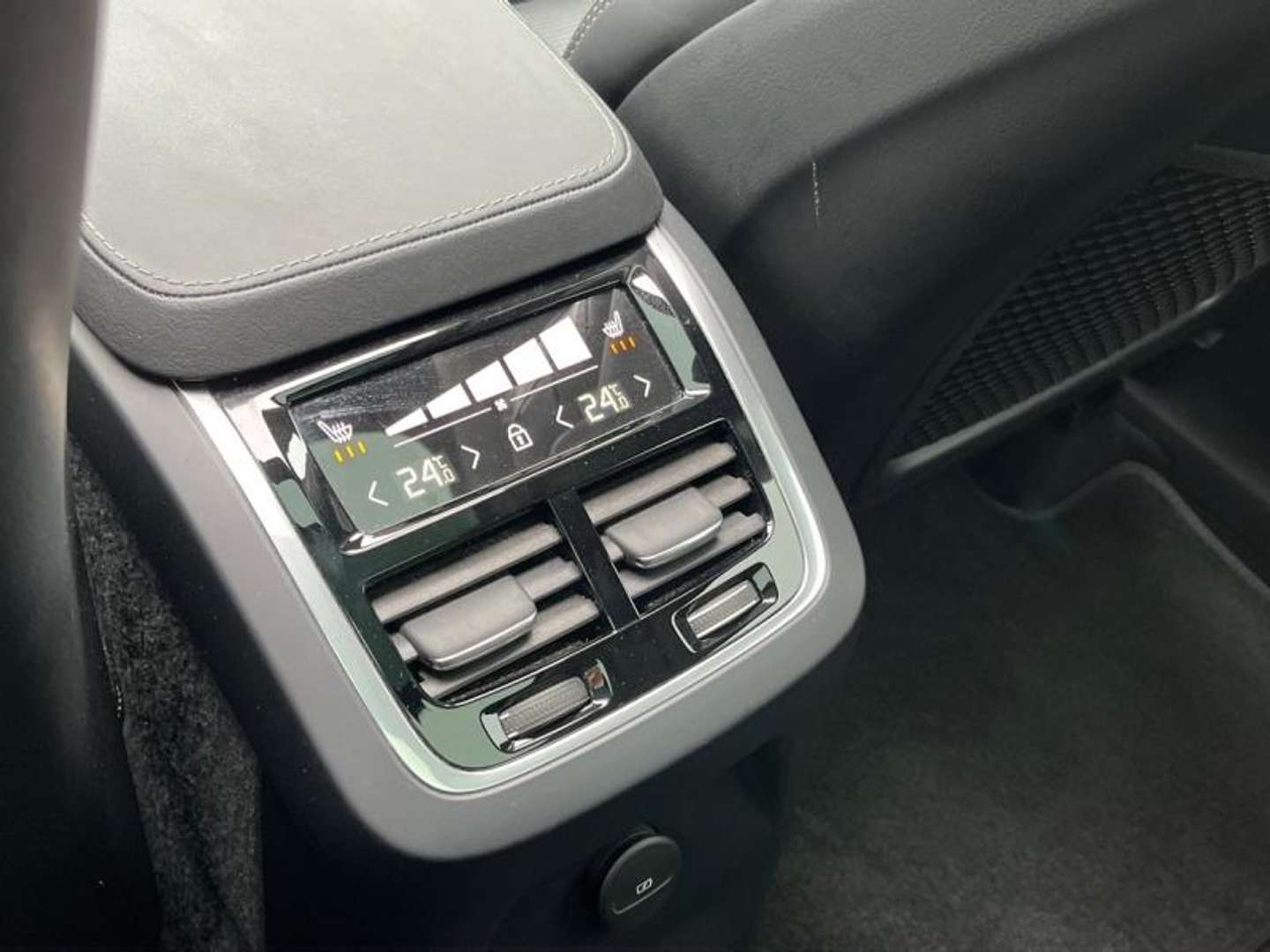 Volvo XC90 Ultra Style T8 AWD - 2024 - Joinsteer - #11