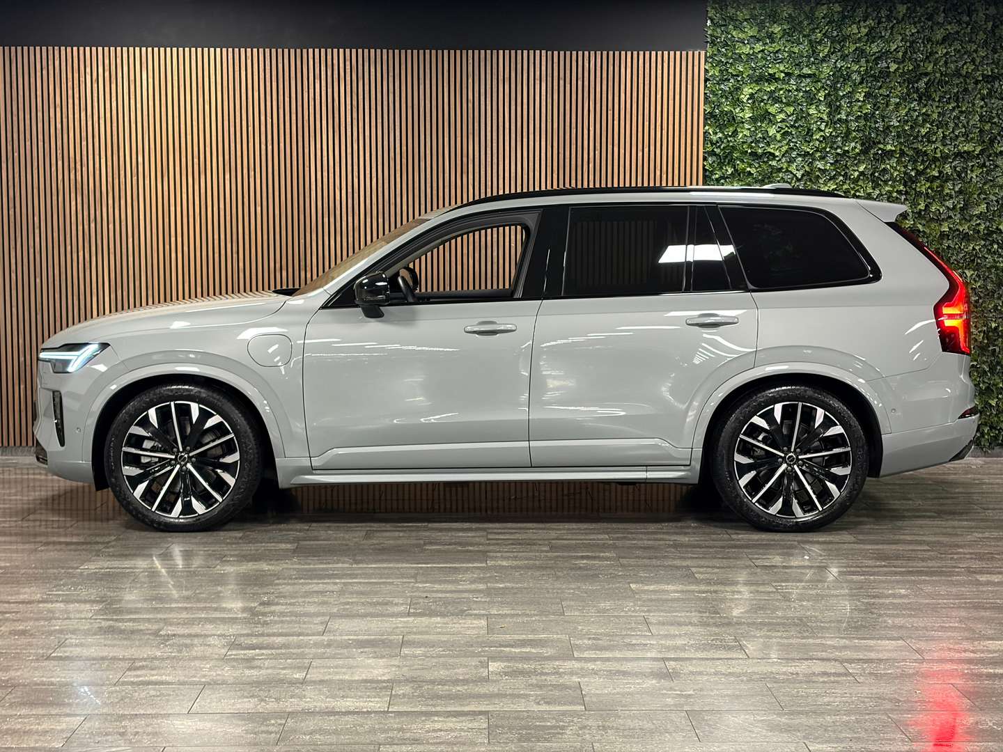 Volvo XC90 AWD Recharge T8 - 2025 - Joinsteer - #5