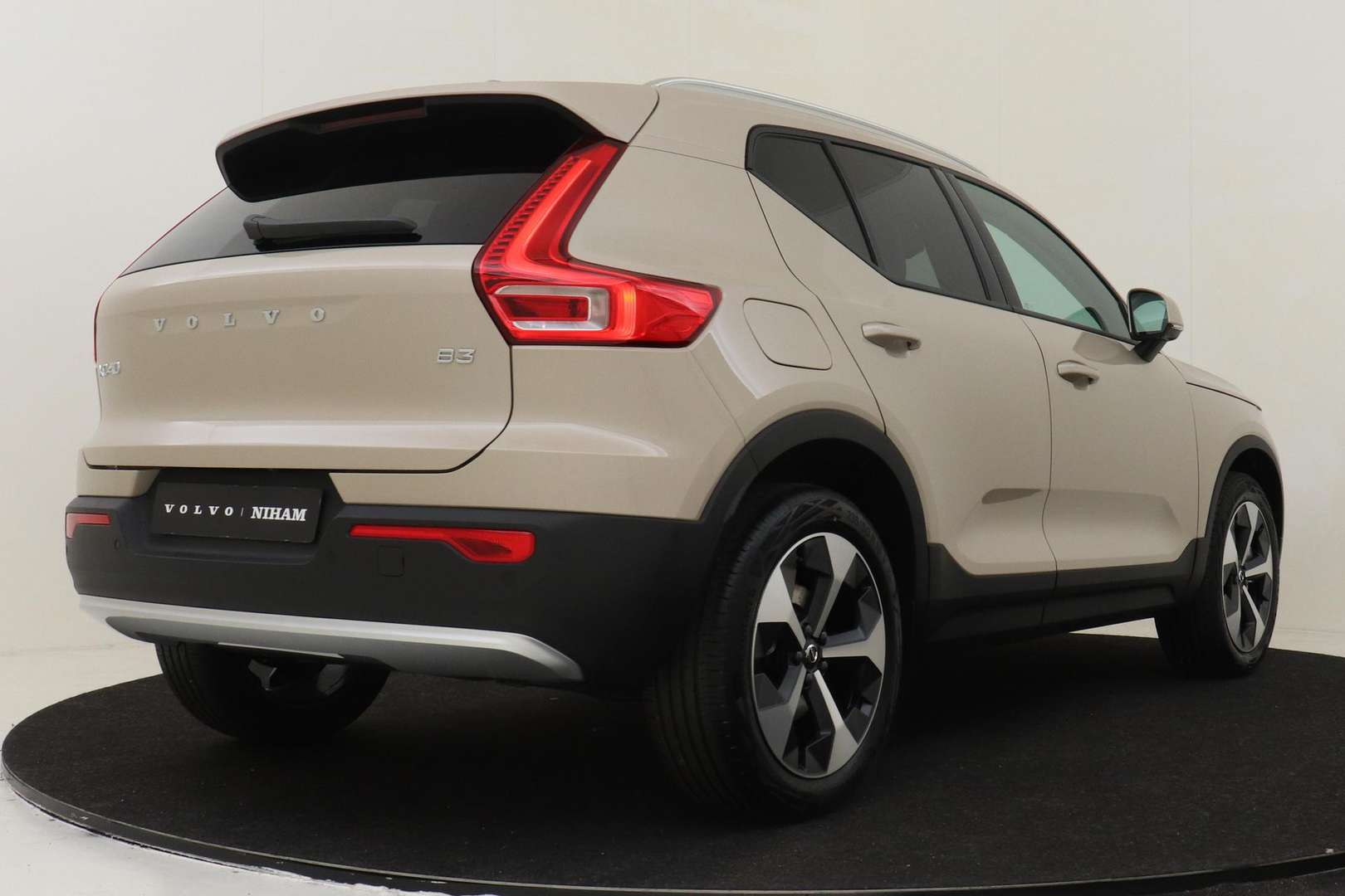 Volvo XC40 Business Edition B3 - 2026 - Joinsteer - #1