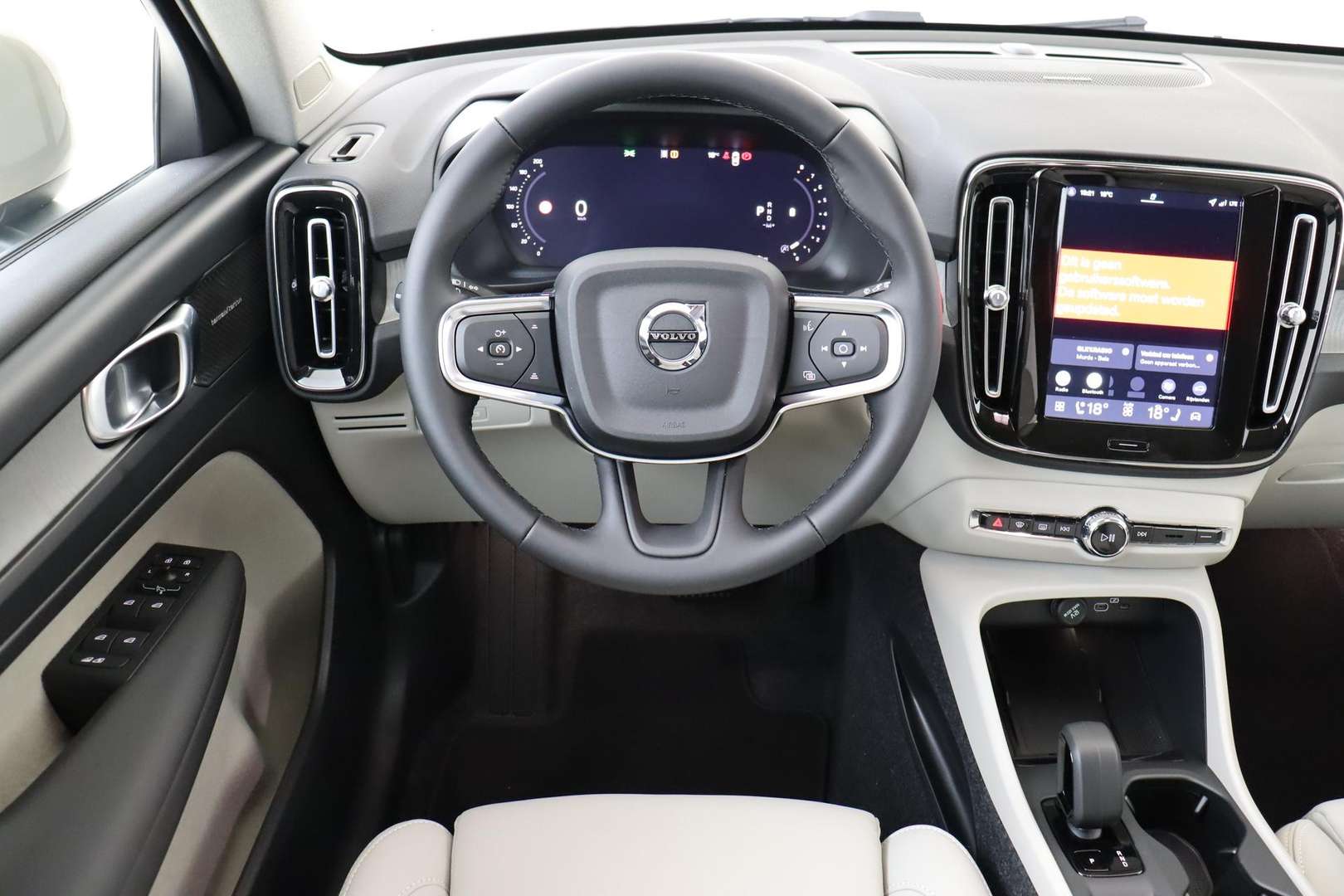 Volvo XC40 Business Edition B3 - 2026 - Joinsteer - #2