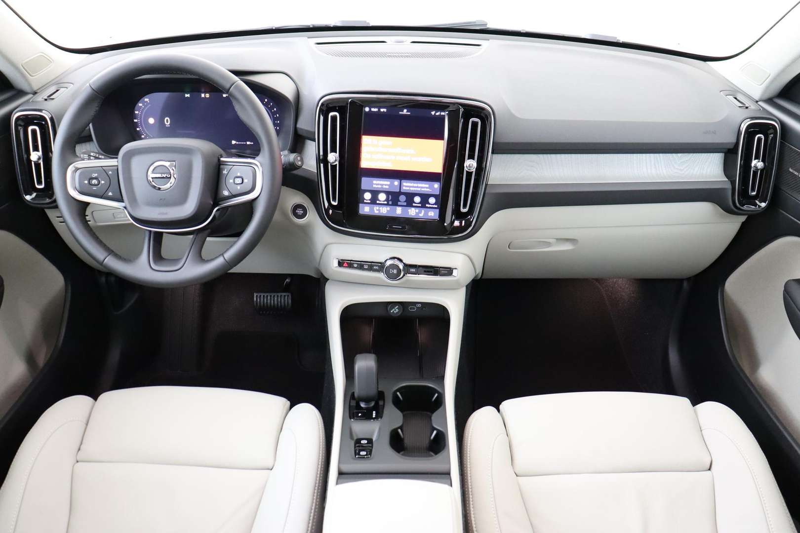 Volvo XC40 Business Edition B3 - 2026 - Joinsteer - #3