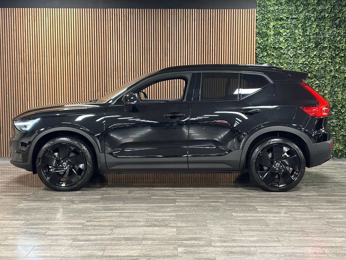 Volvo EX40 Ultra Black Extended Range - 2025 - Joinsteer - #5