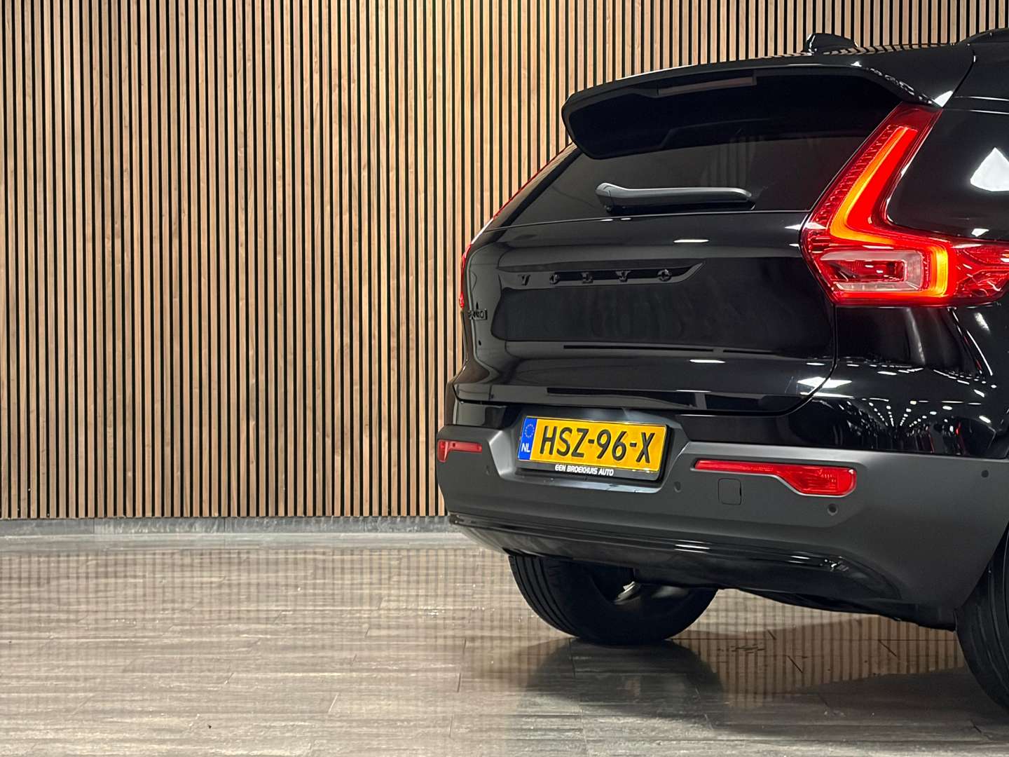 Volvo EX40 Ultra Black Extended Range - 2025 - Joinsteer - #10