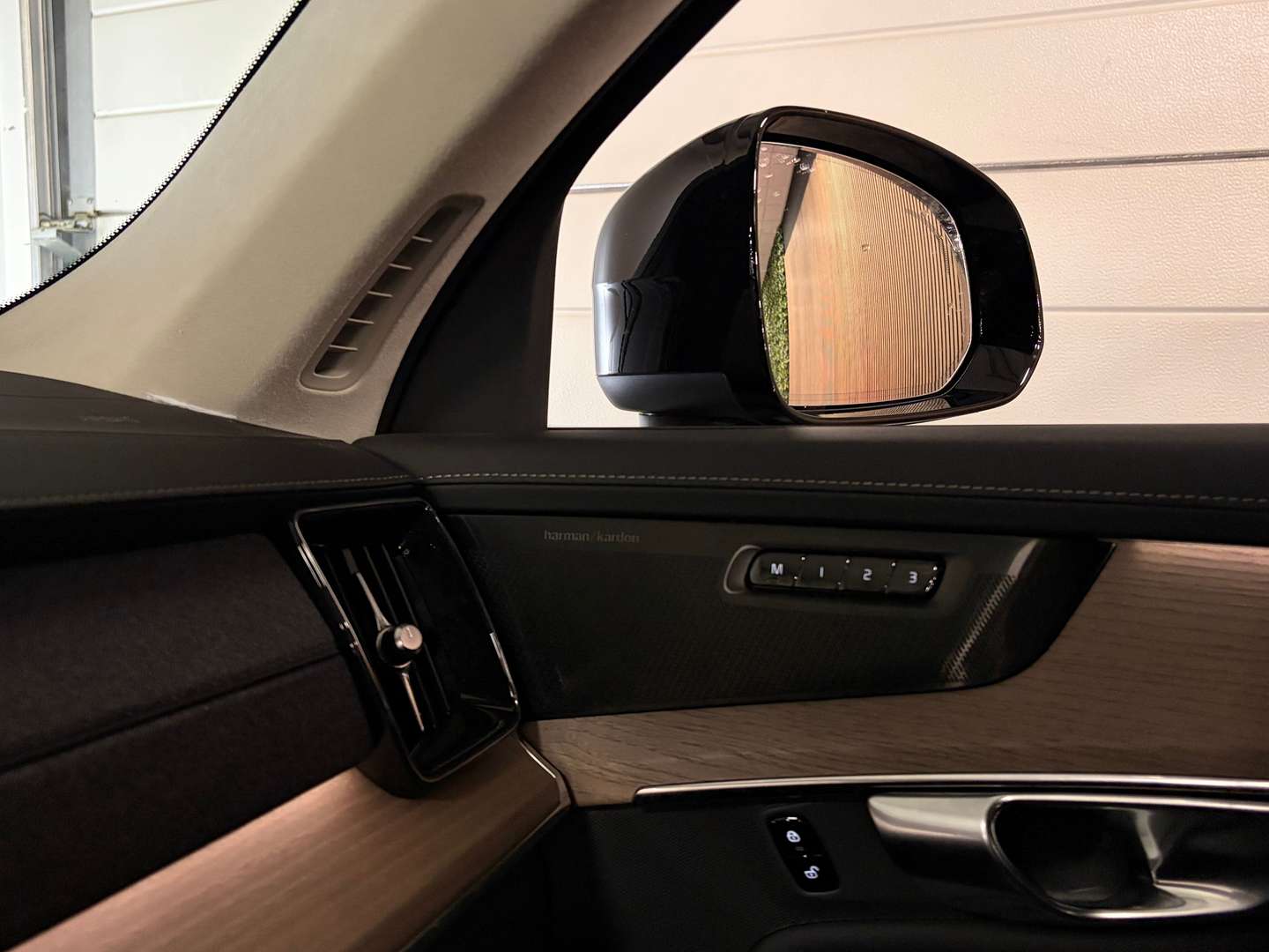 Volvo XC90 AWD Recharge T8 - 2025 - Joinsteer - #45