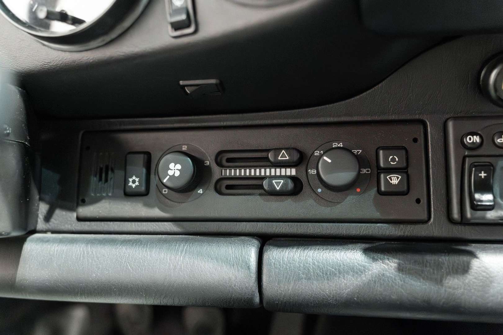 Porsche 964 Carrera 2 Coupé - 1992 - Joinsteer - #24