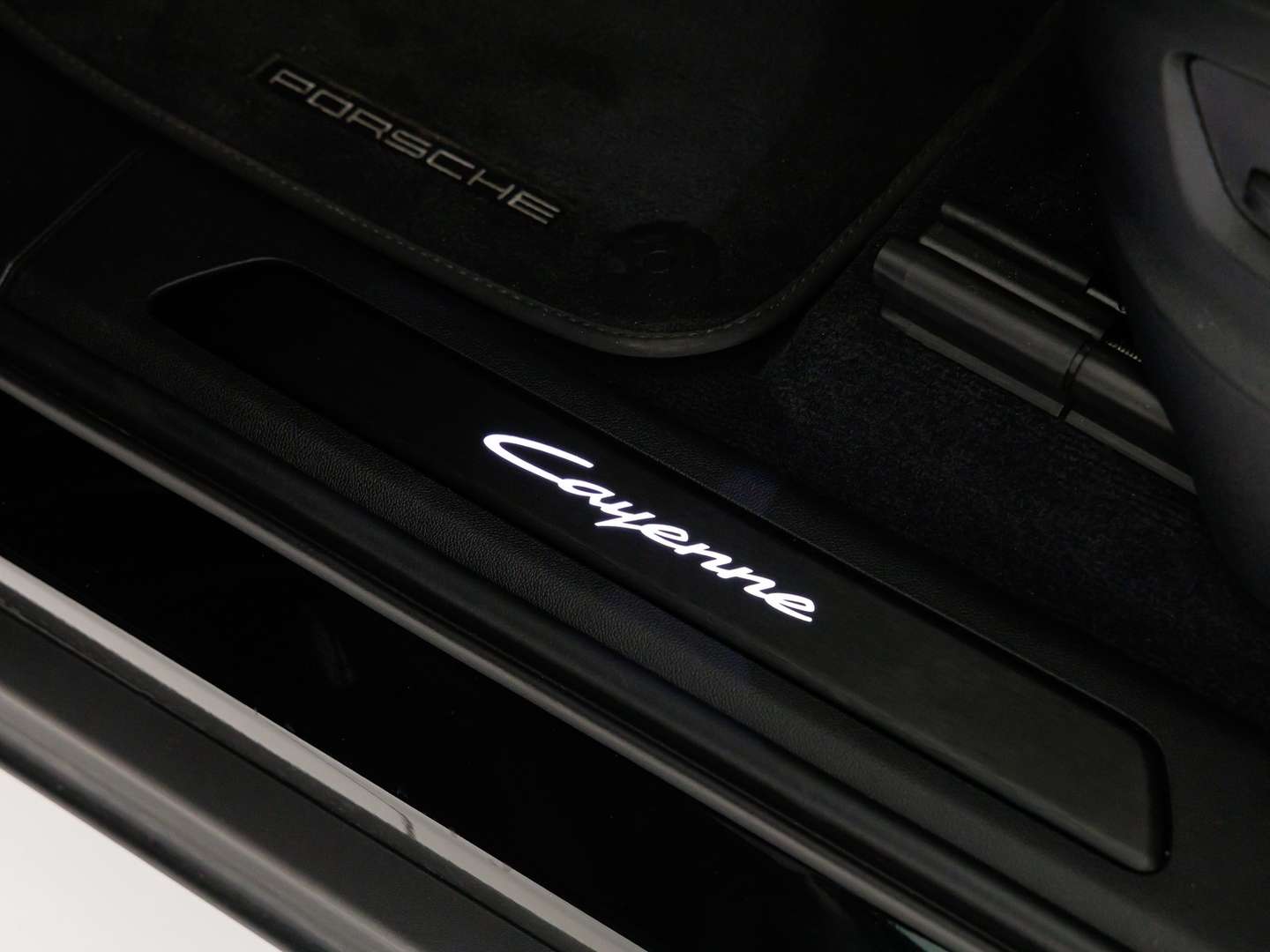 Porsche Cayenne Coupé 3.0 E-hybrid 5p.ti Tiptronic - 2023 - Joinsteer - #14