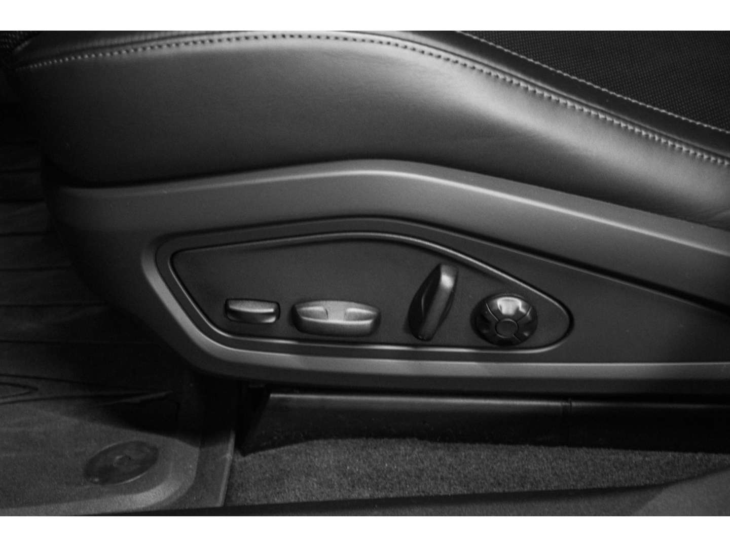 Porsche Taycan Cross Turismo Batterie Performance Plus 4S - 2023 - Joinsteer - #24