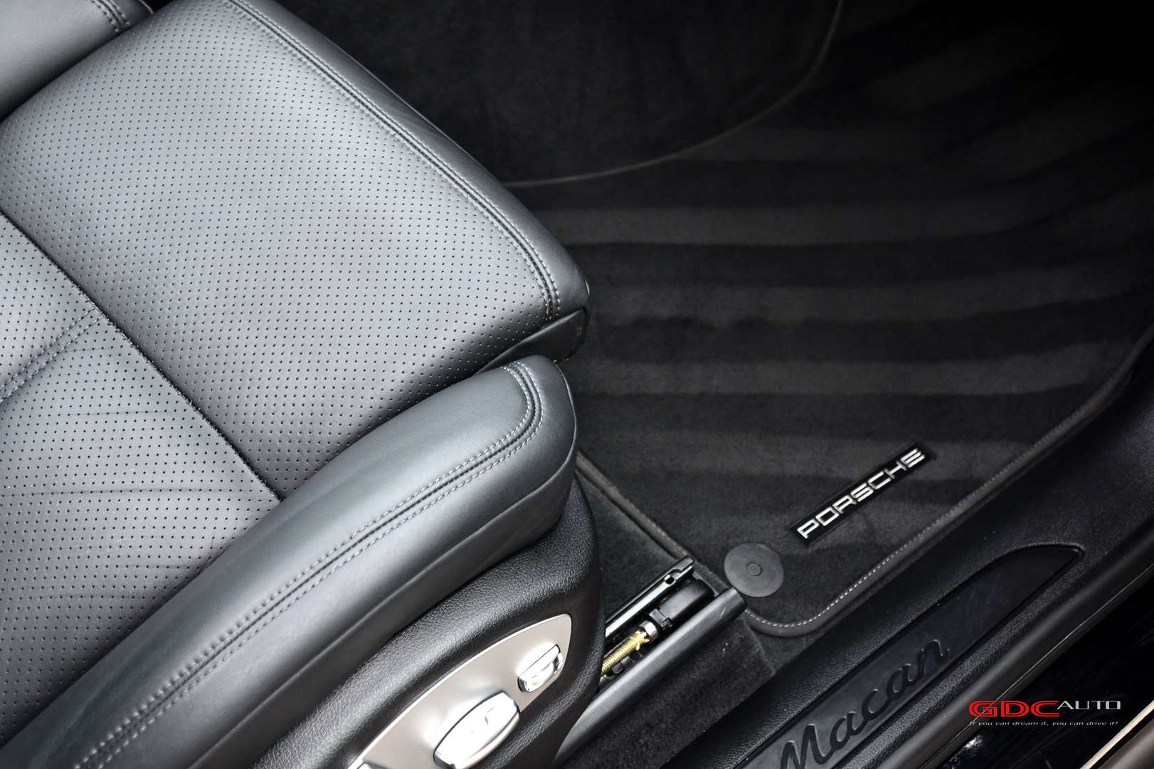 Porsche Macan Pano 2.0 L - 2019 - Joinsteer - #41