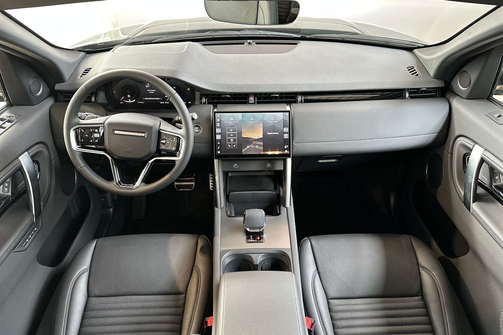 Land Rover Discovery Sport Business Edition P270e - 2026 - Joinsteer - #4