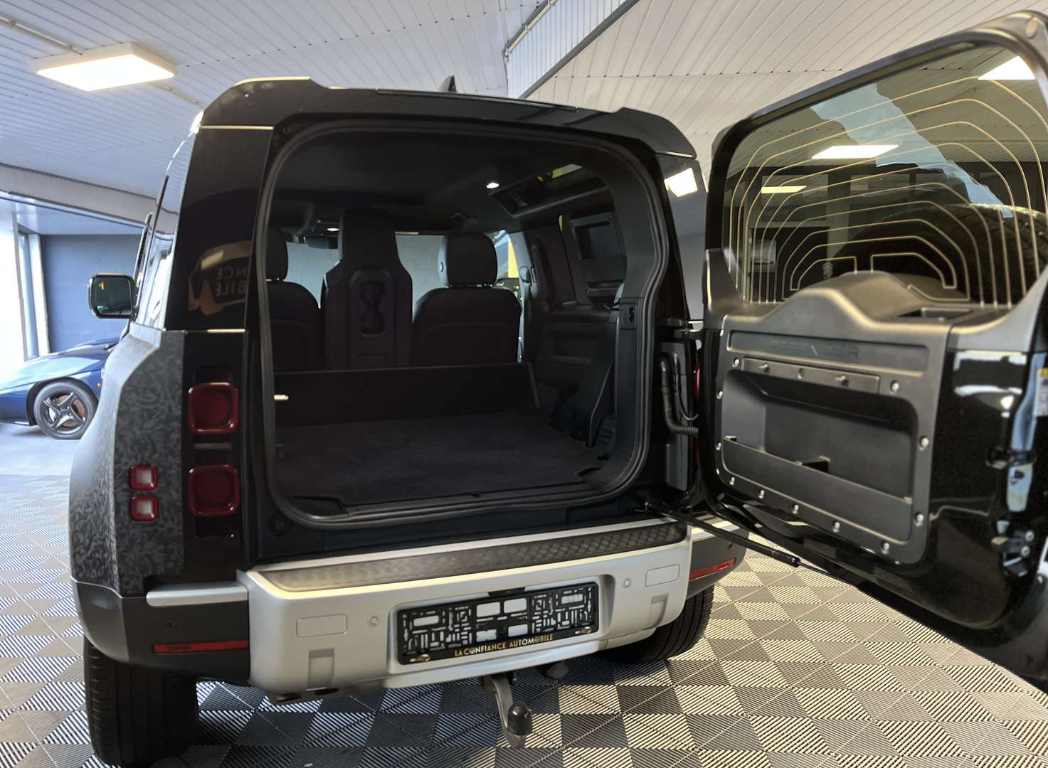 Land Rover Defender S 3.0 D MHEV D250 - 2024 - Joinsteer - #7