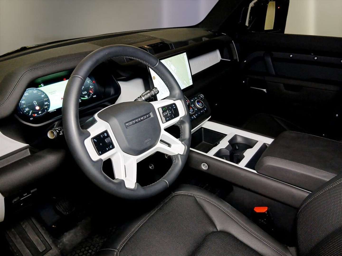 Land Rover Defender S 2.0 Si4 PHEV - 2025 - Joinsteer - #9