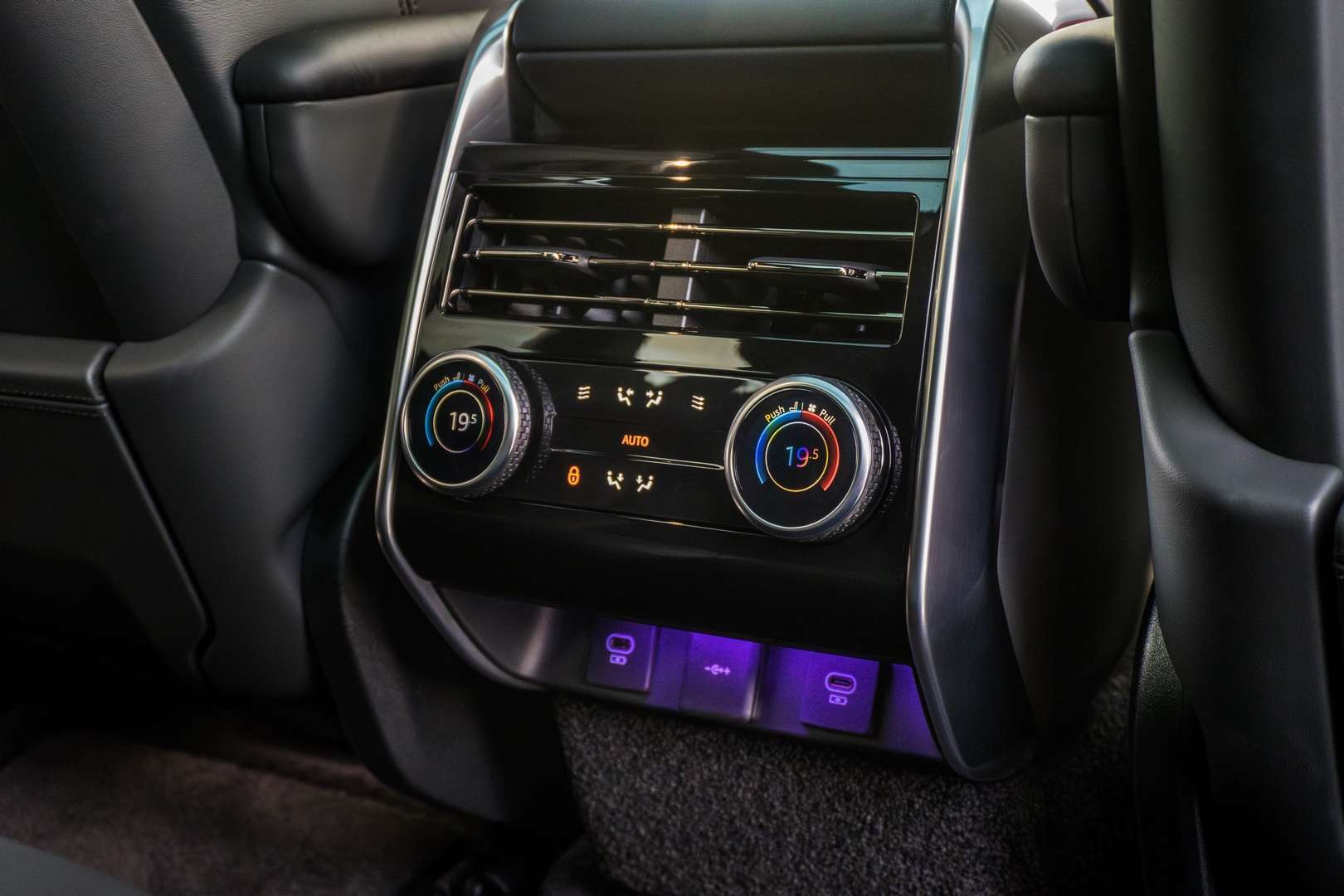 Land Rover Range Rover Autobiography P550e - 2024 - Joinsteer - #38