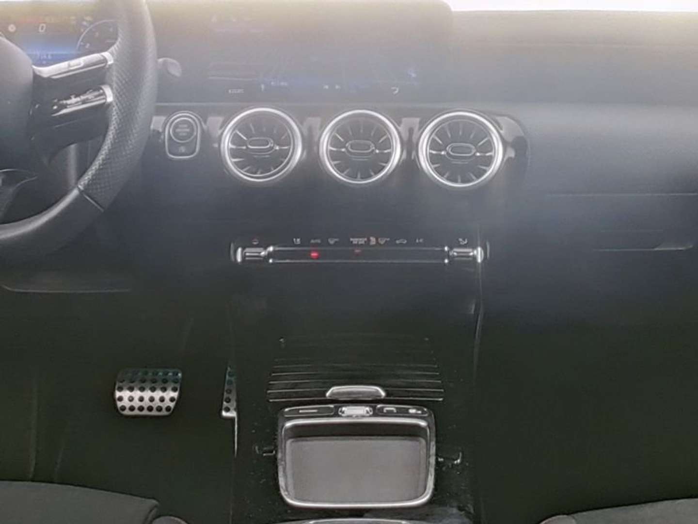 Mercedes CLA AMG Night 180 - 2025 - Joinsteer - #4