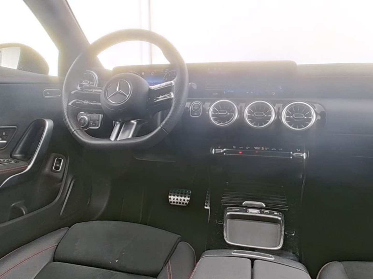 Mercedes CLA AMG Night 180 - 2025 - Joinsteer - #5