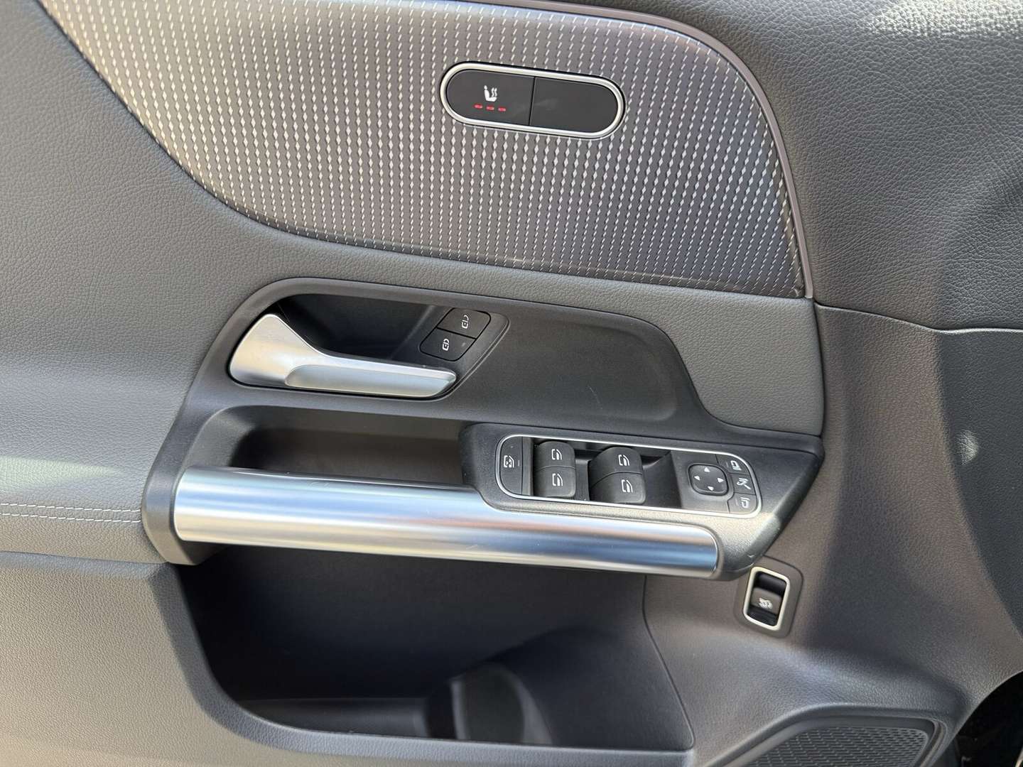 Mercedes EQA ELECTRIC-ART - 2022 - Joinsteer - #12