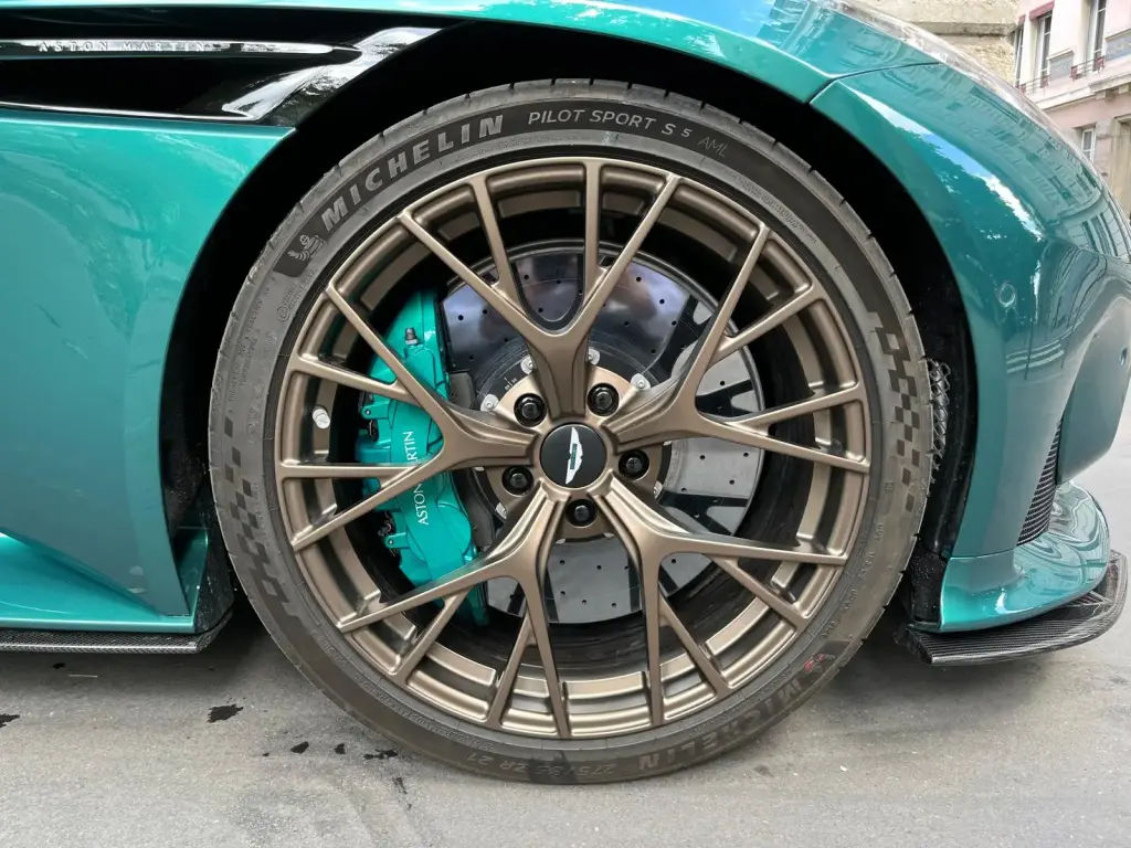 Aston Martin DB12 V8 Volante 4.0 - 2024 - Joinsteer - #4