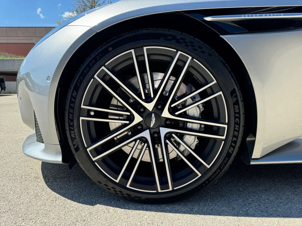 Aston Martin DB12 V8 Coupe 4.0 - 2024 - Joinsteer - #4