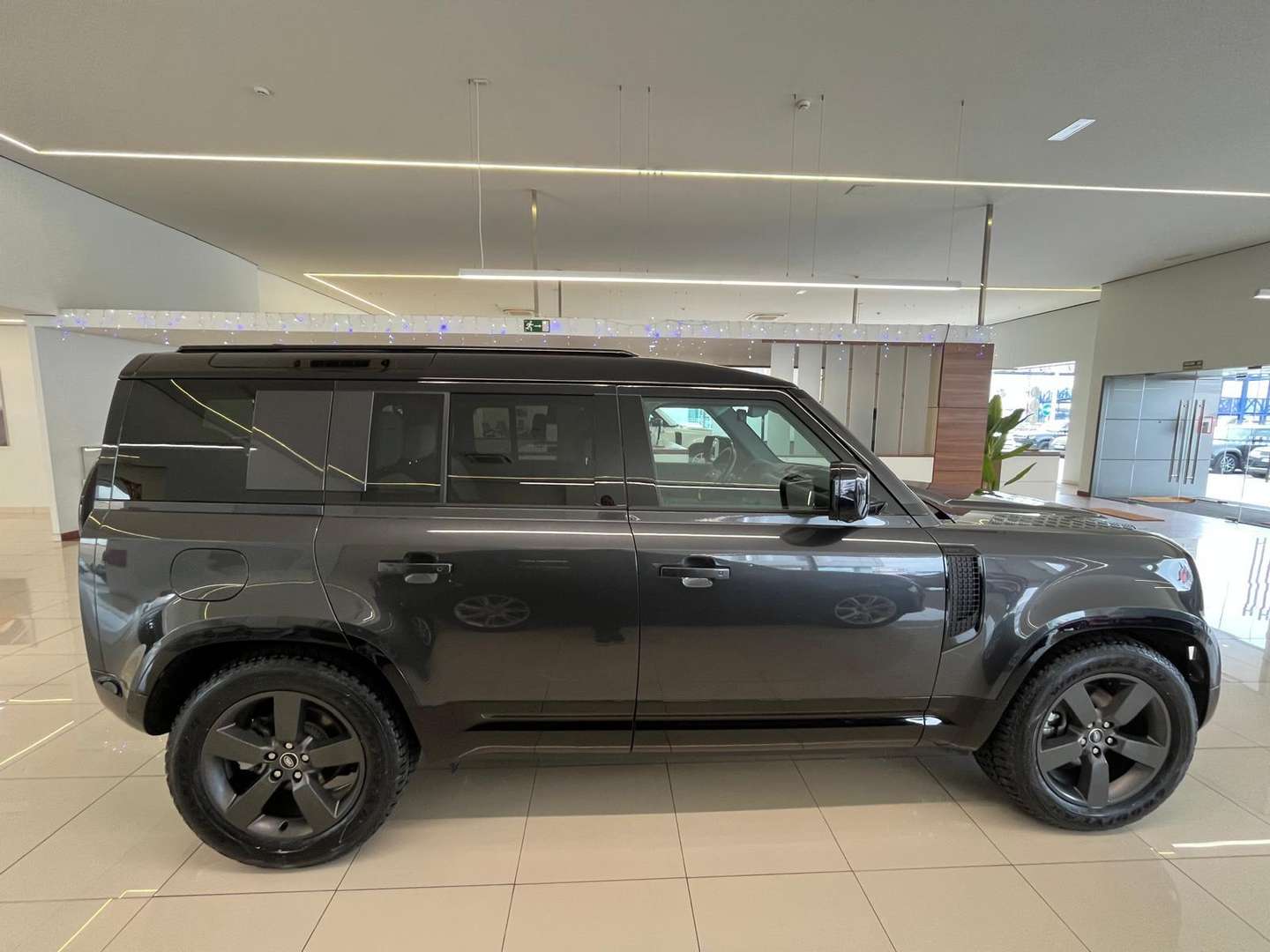 Land Rover Defender 110 3.0D L6 MHEV AWD X-Dynamic SE Aut. - 2025 - Joinsteer - #3