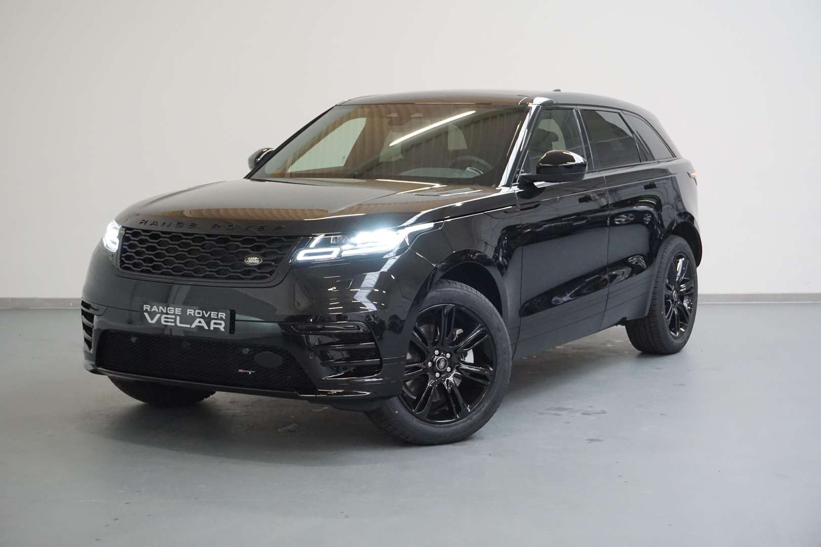 Land Rover Range Rover Velar R-Dynamic - 2023 - Joinsteer - #1