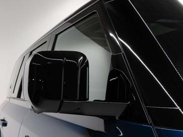 Land Rover Defender 110 4.4 P635 — photo 12