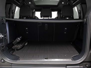 Land Rover Defender 110 4.4 P635 — photo 15